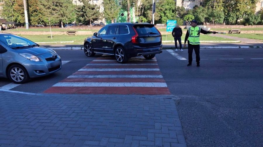 O femeie a fost lovită de un Volvo, la Soroca. A avut nevoie de îngrijiri medicale