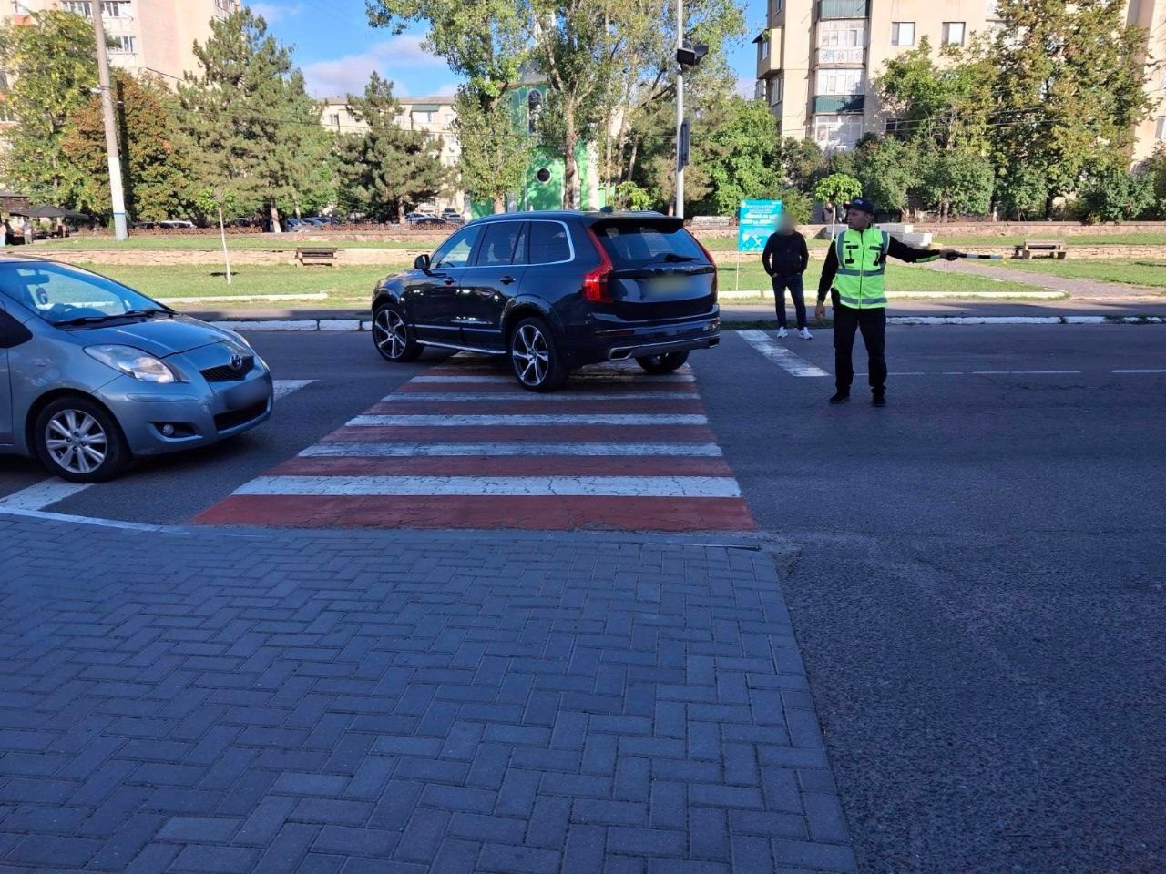 O femeie a fost lovită de un Volvo, la Soroca. A avut nevoie de îngrijiri medicale