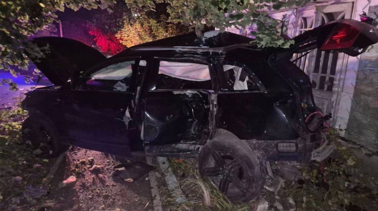 La volan fără permis! Un tânăr de 18 ani a provocat un accident soldat cu un deces