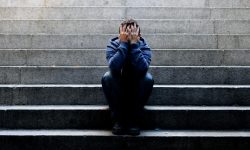 Sondaj: Unul din șapte adolescenți se confruntă cu o afecțiune mintală: Suicidul, printre principalele cauze de deces