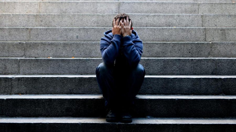 Sondaj: Unul din șapte adolescenți se confruntă cu o afecțiune mintală: Suicidul, printre principalele cauze de deces