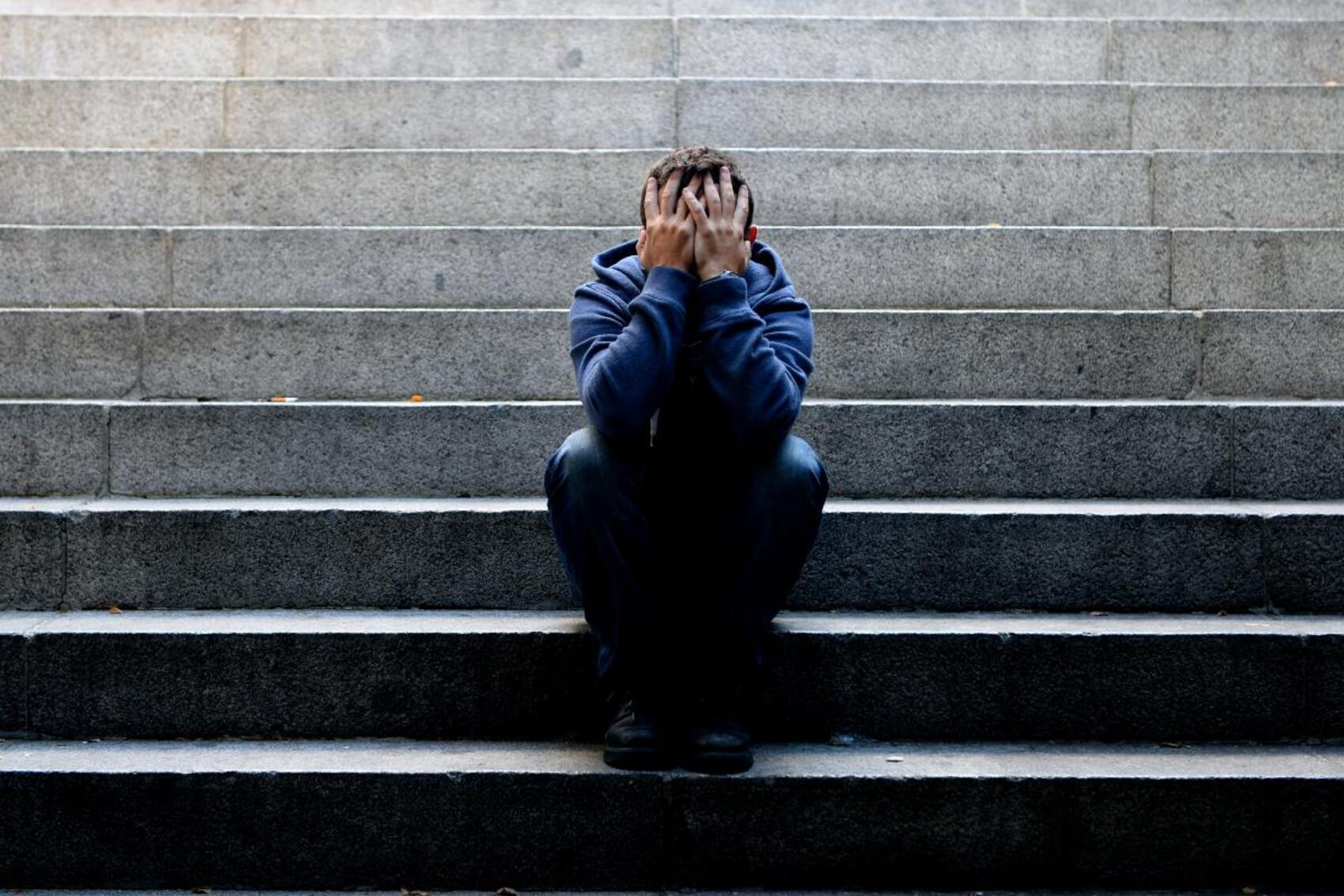 Sondaj: Unul din șapte adolescenți se confruntă cu o afecțiune mintală: Suicidul, printre principalele cauze de deces