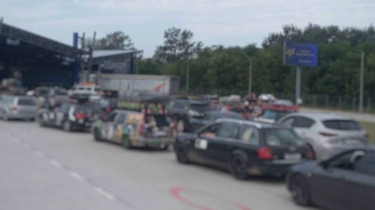 Aglomerație la Sculeni: Autoritățile recomandă traversarea frontierei prin alte puncte
