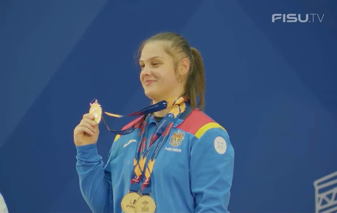Aur pentru Moldova la Doha! Alexandrina Ciubotaru a devenit campioană mondială universitară la haltere