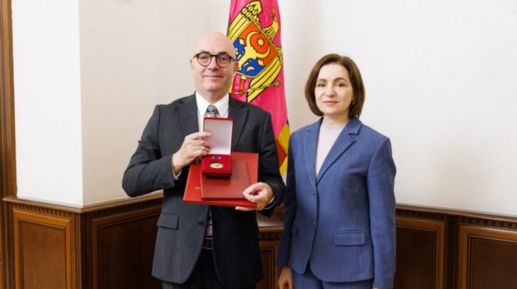 Ambasadorul Poloniei în Republica Moldova, decorat de Maia Sandu cu „Ordinul Onoarei”