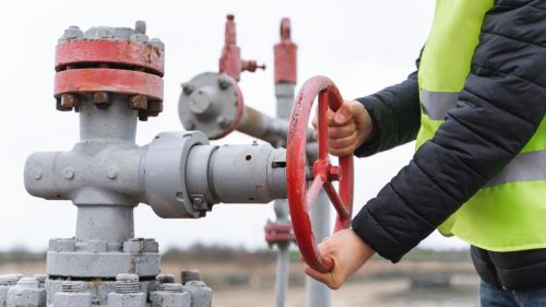 Arabia Saudită reia exporturile de petrol prin conducta strategică „Est-Vest”, care ocolește Strâmtoarea Ormuz