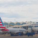 O dronă a oprit zborurile pe un aeroport aglomerat din Washington