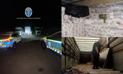 Descoperire în Ilfov: Podelele a două camioane, ticsite cu țigări cu timbru de acciză al Republicii Moldova