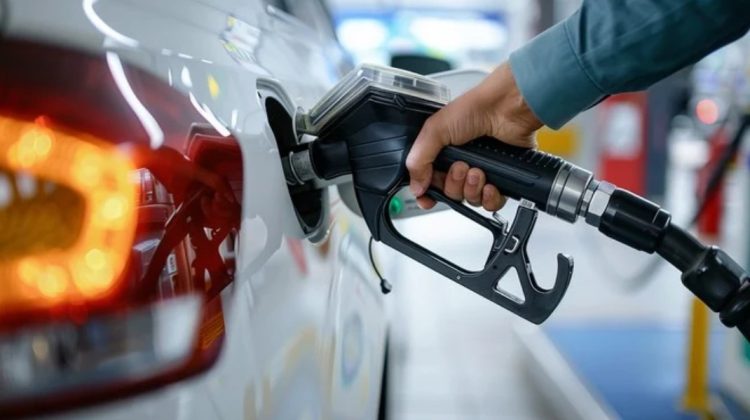 Motorina se scumpește din nou și trece de 35 de lei/litru