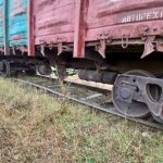 Incident pe calea ferată: Cinci vagoane ale unui tren de marfă au deraiat