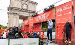 Chișinăul aleargă în ploaie: Peste 10.000 de participanți la Marathon 2026. Tofan: „E o mare mândrie să văd atâta lume”