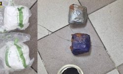 Captură de droguri de 1,6 milioane de lei în Capitală: Aproape un kilogram de cocaină, găsit într-un colet din Spania