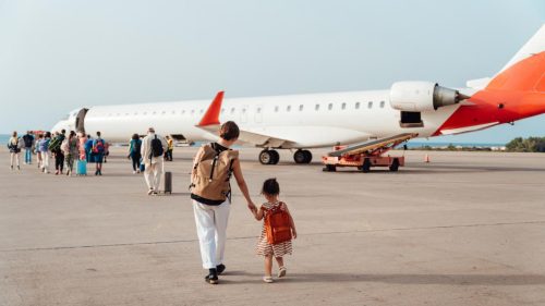 Șeful Ryanair avertizează că în 2027 companiile aeriene „tradiționale” vor scumpi biletele de avion și cu 20%
