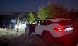 Vânătoare ilegală la Horodiște? Polițiștii au oprit un Mercedes cu trei bărbați și au găsit o armă