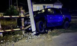 Un militar băut la volan a intrat cu mașina armatei într-un stâlp, la Otaci