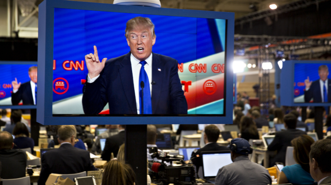 Trump își lansează propria televiziunea, după ce s-a certat cu presa
