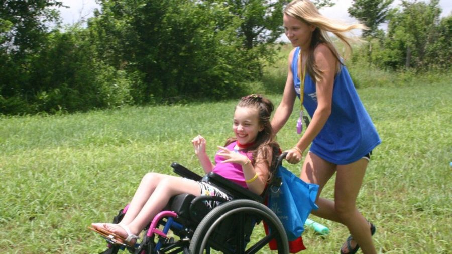 Taberele de odihnă vor avea reguli noi din 2027: Ce se schimbă pentru copiii cu dizabilități