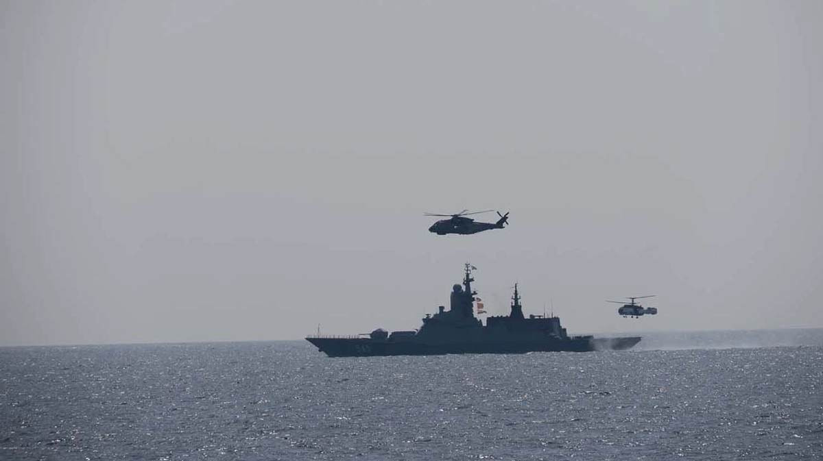 „Acțiuni imprudente”. O fregată rusească a tras focuri de avertizare spre un elicopter militar danez