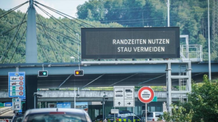 Granița dintre Germania și Elveția, închisă! Câinii au semnalat explozibil într-o mașină
