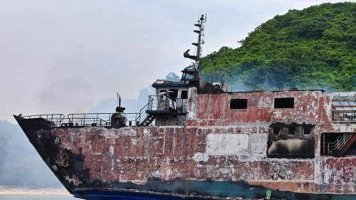 Incendiu pe un feribot în Filipine: Sunt morți și persoane dispărute