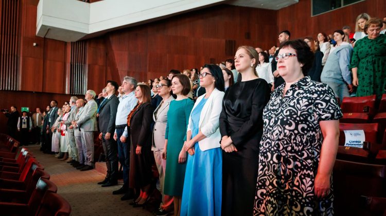 Profesioniștii din protecția socială s-au reunit la Chișinău: ce teme sunt abordate