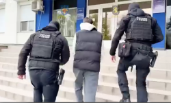 VIDEO Trei învinuiți în dosarul vânzării fictive a tractoarelor și mașinilor de 6.000.000 lei – trimiși în judecată