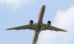Probleme pe aeroporturile din Marea Britanie. Aproximativ 200 de zboruri au fost anulate, iar altele au avut întârzieri