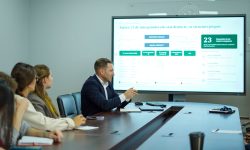 Preț unic pentru lemn în toată țara. Reforma Moldsilva, pusă în discuție cu ONG-urile