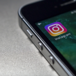 Instagram îți arată reclame care nu te interesează? Iată ce poți face