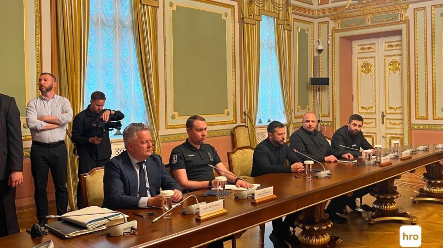 SUA anunță un „pachet de pace” pentru Ucraina și speră la reluarea negocierilor trilaterale
