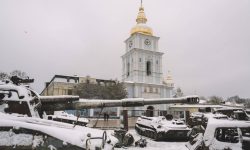 Kievul se pregătește pentru o iarnă dificilă: Capitala Ucrainei își face rezerve de hrană și apă