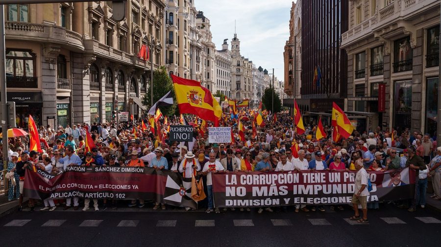 VIDEO Protest de amploare la Madrid: Spaniolii cer alegeri anticipate după afluxul de migranți din Ceuta