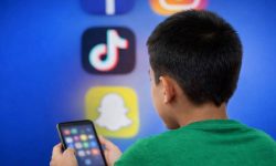 UE vrea să limiteze accesul copiilor la TikTok, YouTube și ChatGPT: Noile reguli pregătite de Comisie