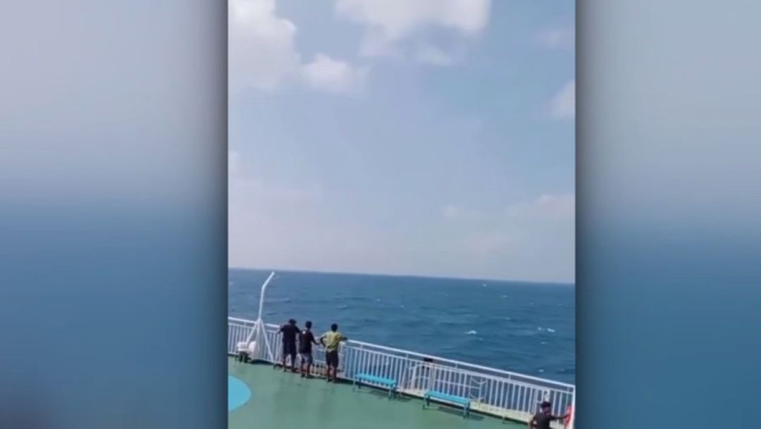 Naufragiu în Indonezia: O navă cu 243 de oameni s-a scufundat. Peste jumătate dintre cei aflați la bord sunt dispăruți