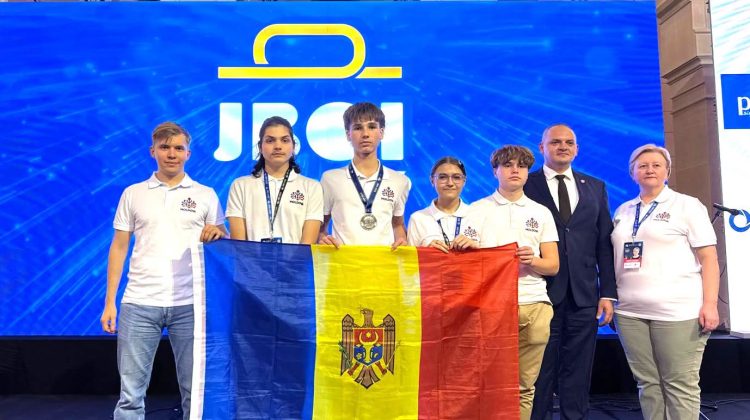 Medalie de argint pentru Moldova la Olimpiada Balcanică de Informatică pentru Juniori