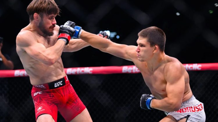 Moment istoric pentru sportul moldovenesc: Pavel Andrușca debutează cu victorie în UFC