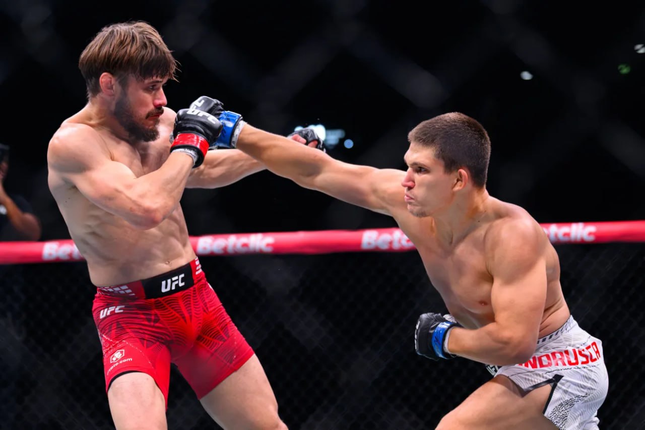 Moment istoric pentru sportul moldovenesc: Pavel Andrușca debutează cu victorie în UFC