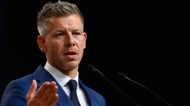 Procurorii din Ungaria cer ridicarea imunității premierului Péter Magyar și a doi foști miniștri