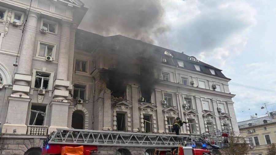 VIDEO Momentul în care o dronă rusească a lovit sediul central al SBU din Kiev. Zelenski: ”Va exista un răspuns”