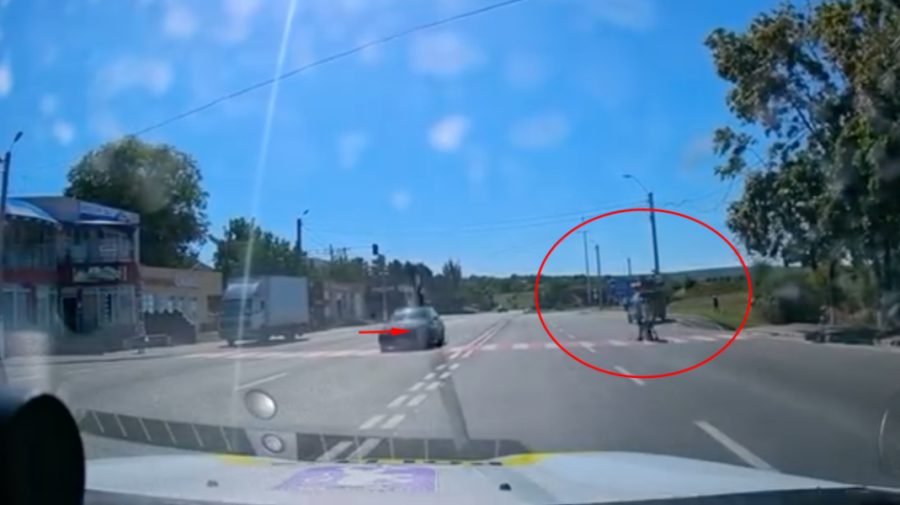 VIDEO Nu a acordat prioritate unor copii pe trecerea de pietoni: Un șofer, documentat la Orhei