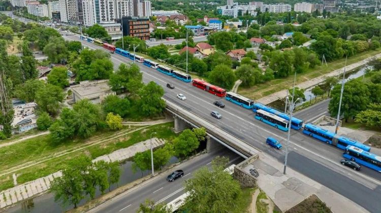 Podul de pe bulevardul Renașterii Naționale intră în reparație. Lucrările încep la mijlocul lunii septembrie