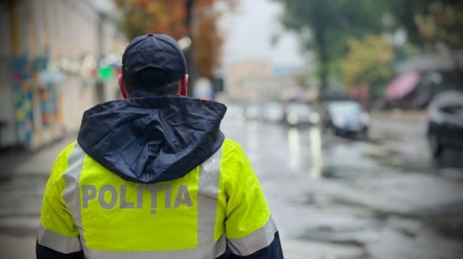 Poliția avertizează șoferii: ploaia și carosabilul umed cresc riscul de accidente