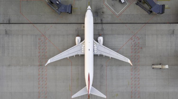 Polonia a închis două aeroporturi după atacurile Rusiei la graniță. Sistemele antiaeriene au fost activate