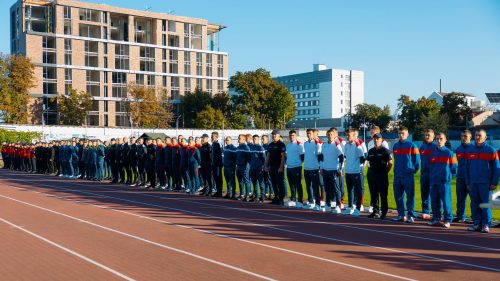 FOTO În memoria eroilor: 17 echipe de pompieri și salvatori au dat startul Campionatului Național la Sportul Aplicativ