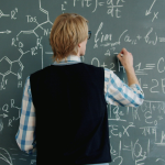 MEC: Aproape 95% dintre tinerii repartizați în învățământ au rămas în sistem. Unde lucrează cei mai mulți
