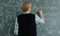 MEC: Aproape 95% dintre tinerii repartizați în învățământ au rămas în sistem. Unde lucrează cei mai mulți
