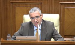 Usatîi a înjurat în Parlament, după ce PAS a votat contra Zilei comemorării victimelor violenței domestice