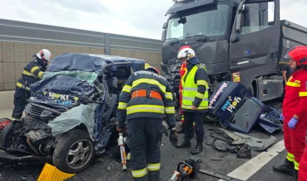 ULTIMA ORĂ! Doi moldoveni au murit într-un accident rutier în România