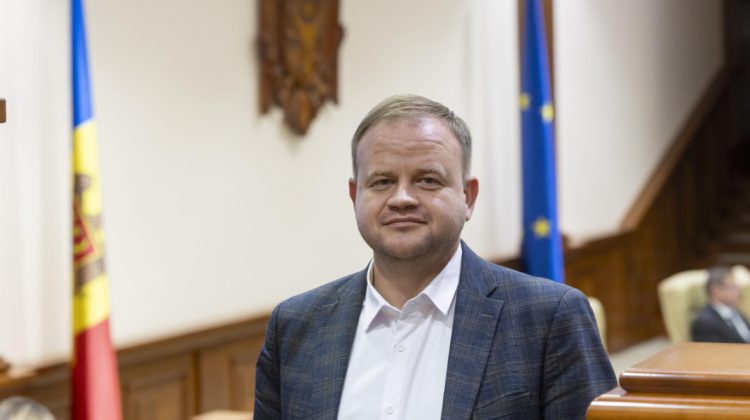 Roman Roșca, ales președinte al Comisiei parlamentare pentru reintegrarea Republicii Moldova