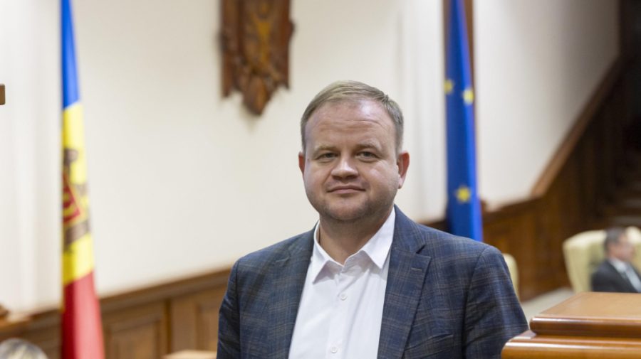 Roman Roșca, ales președinte al Comisiei parlamentare pentru reintegrarea Republicii Moldova